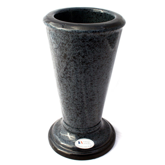 Vase en procelaine bleu moucheté