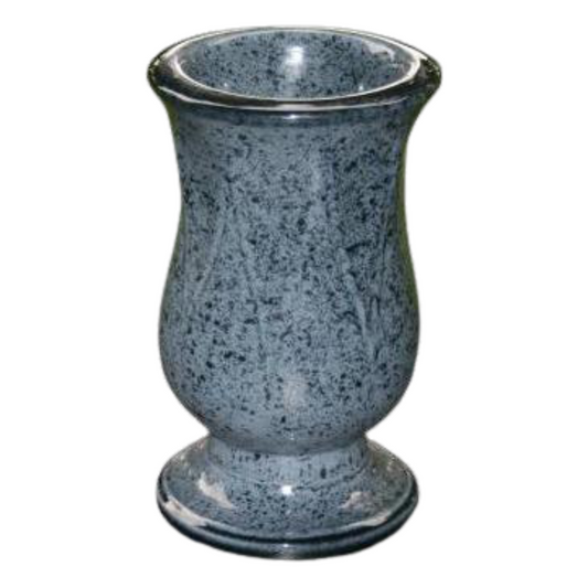 Vase en céramique sculptée